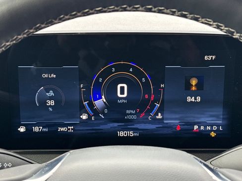 Used 2025 Chevrolet Traverse Z71 image 37