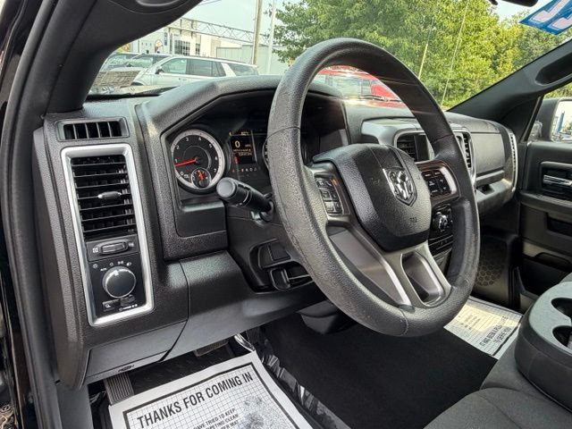 Used 2022 RAM 1500 Warlock AWD/4WD image 30