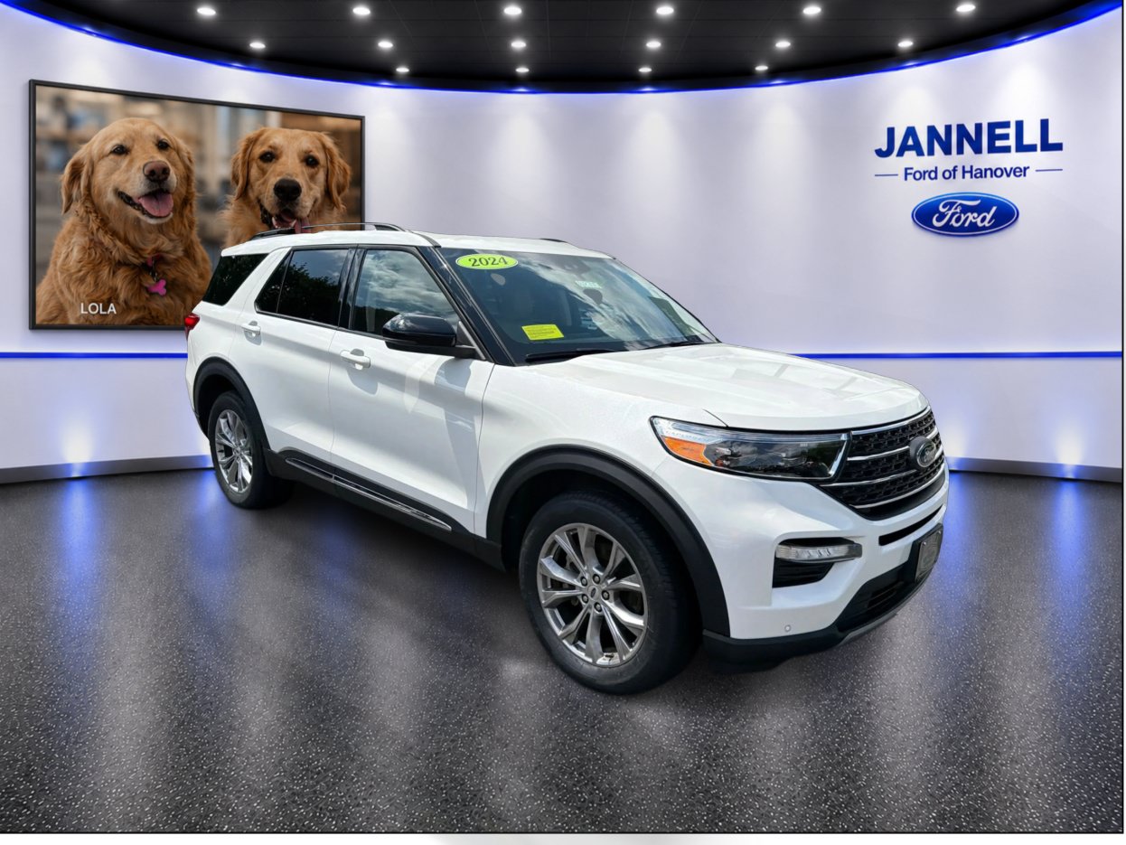 Used 2024 Ford Explorer XLT w/ Equipment Group 202A AWD/4WD image 3