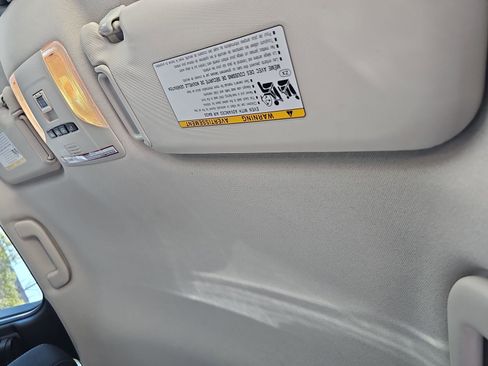 Used 2021 Toyota Corolla LE w/ Carpet Mat Package (TMS) image 28