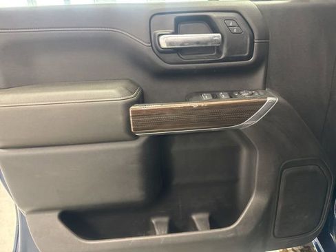 Used 2022 Chevrolet Silverado 3500 LT image 17