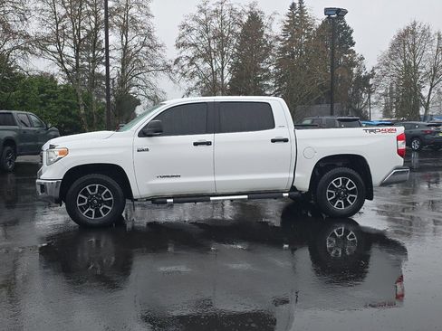 Used 2014 Toyota Tundra SR5 w/ TRD Off Road Package image 6