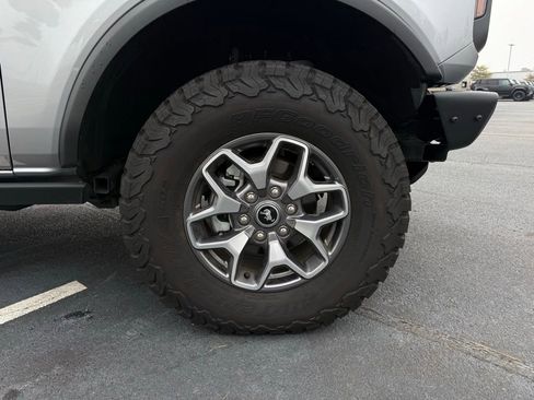 Certified 2024 Ford Bronco Badlands image 33