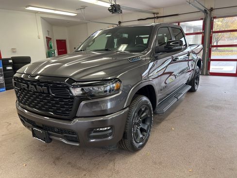 New 2026 RAM 1500 4x4 Crew Cab image 3