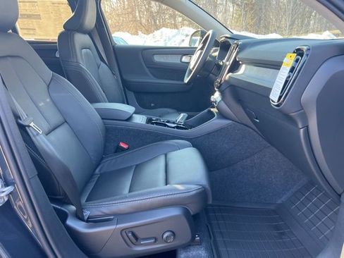 New 2026 Volvo XC40 B5 Ultra w/ Protection Package Premier AWD/4WD image 14