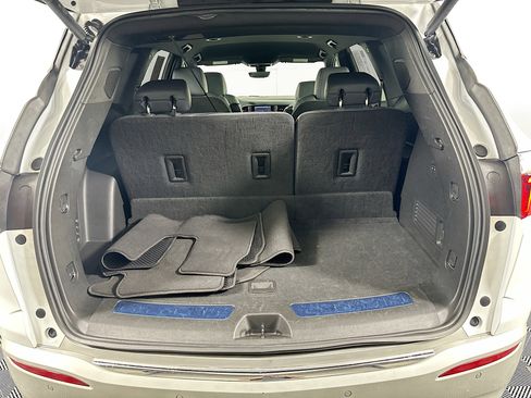 Used 2024 Buick Enclave Premium image 30