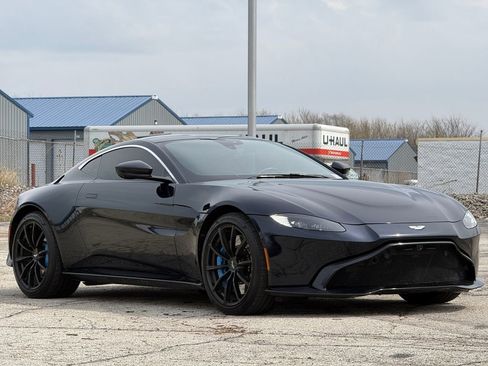 Used 2019 Aston Martin V8 Vantage Coupe RWD image 28