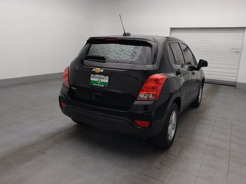 Used 2020 Chevrolet Trax LS FWD image 7
