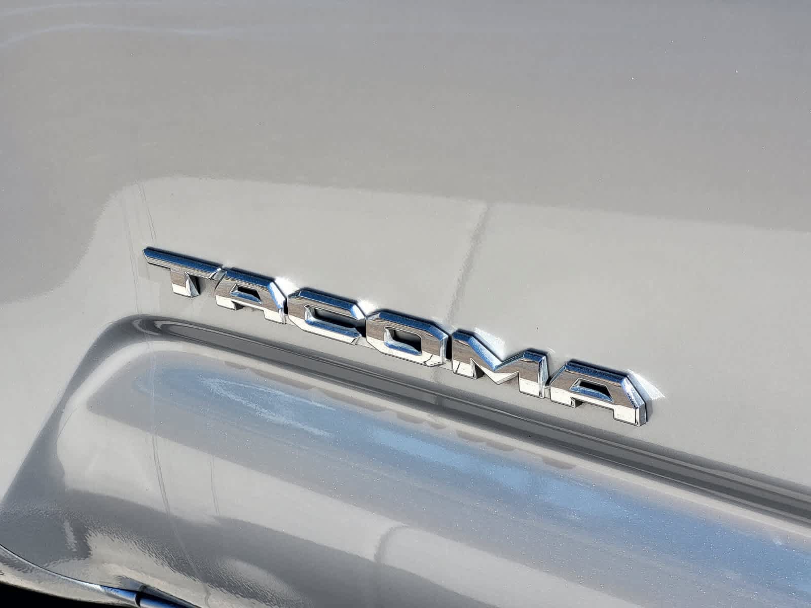 Used 2023 Toyota Tacoma SR5 RWD image 27