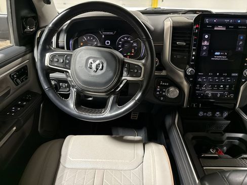 Used 2025 RAM 1500 Tungsten AWD/4WD image 11