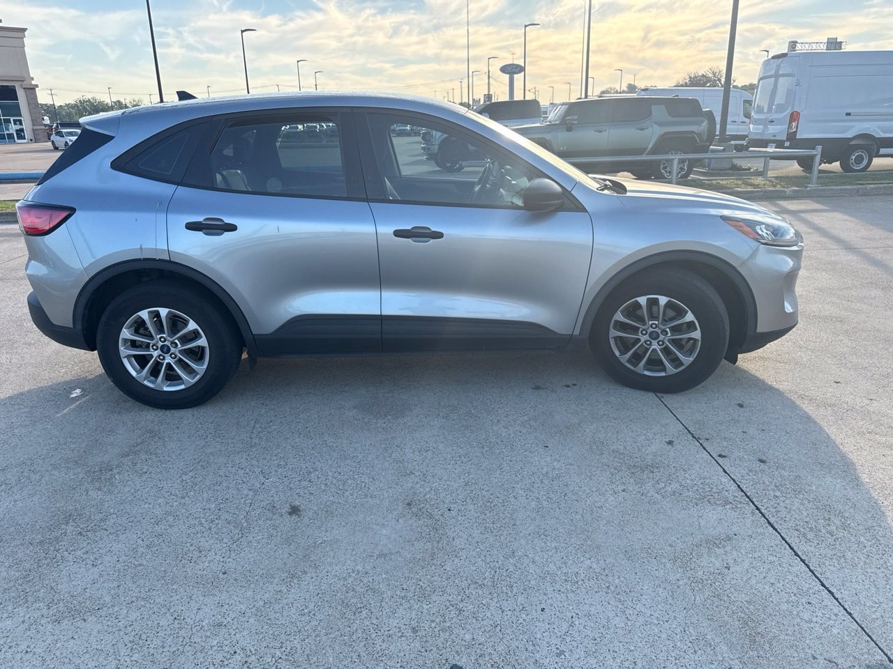 Used 2022 Ford Escape S FWD image 17