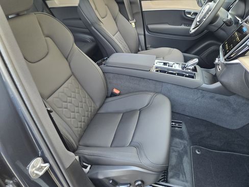 New 2026 Volvo XC90 B6 Plus w/ Protection Package Premier AWD/4WD image 17