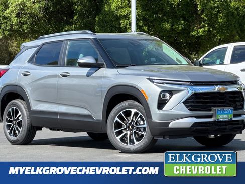 New 2026 Chevrolet TrailBlazer LT w/ Convenience Package AWD/4WD image 1