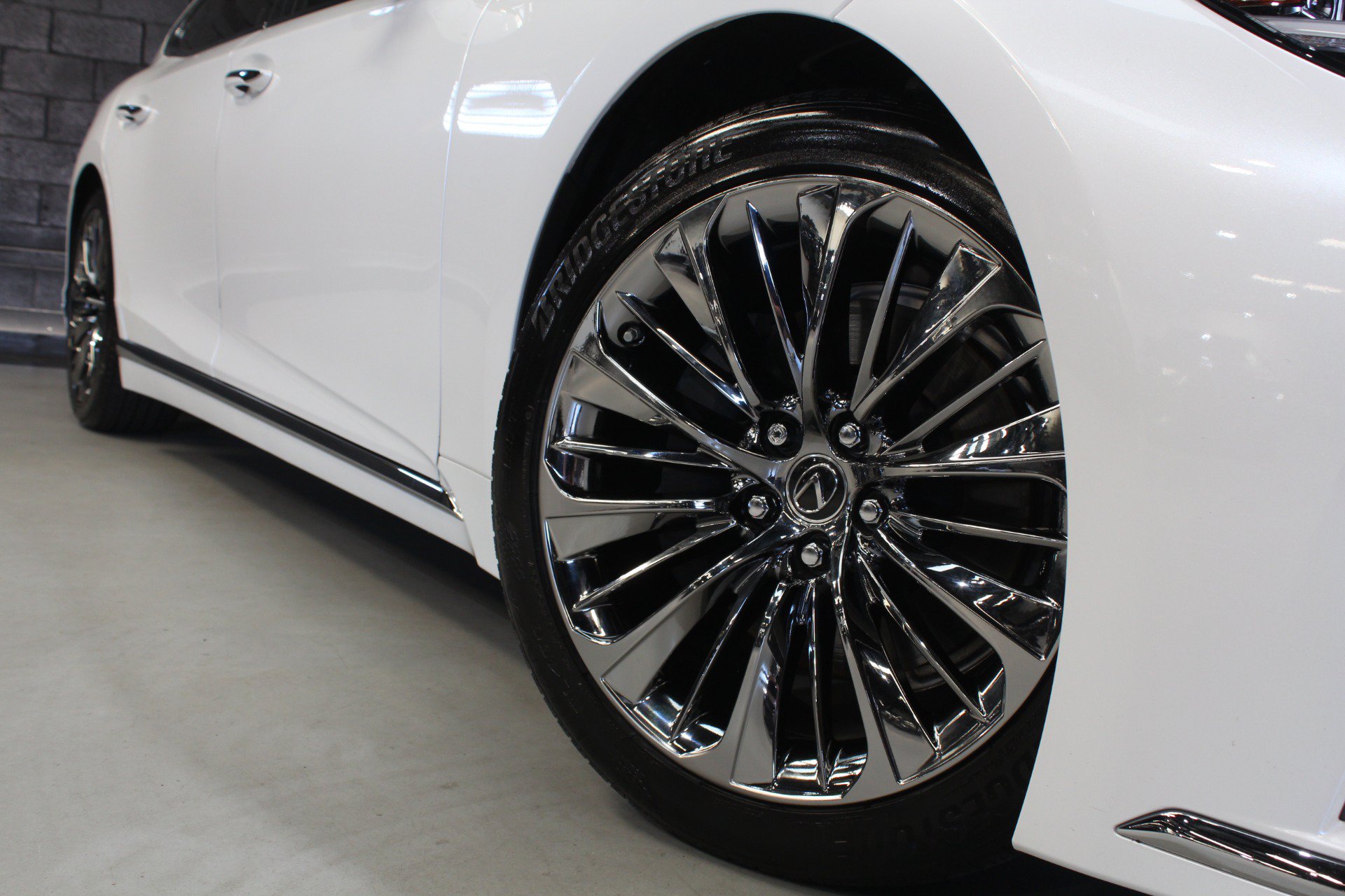 Used 2022 Lexus LS 500 w/ Interior Upgrade Package RWD image 12