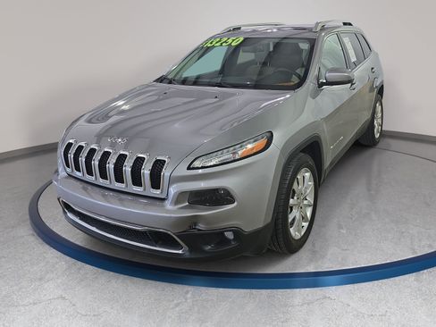 Used 2016 Jeep Cherokee Limited FWD image 1