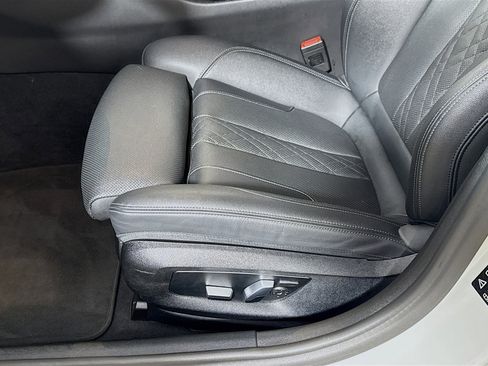 Used 2022 BMW 530i xDrive w/ Premium Package image 23