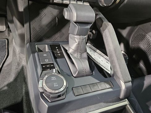 New 2026 Toyota Tacoma SR5 AWD/4WD image 18