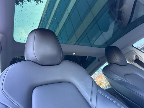 Used 2020 Tesla Model 3 Performance image 20