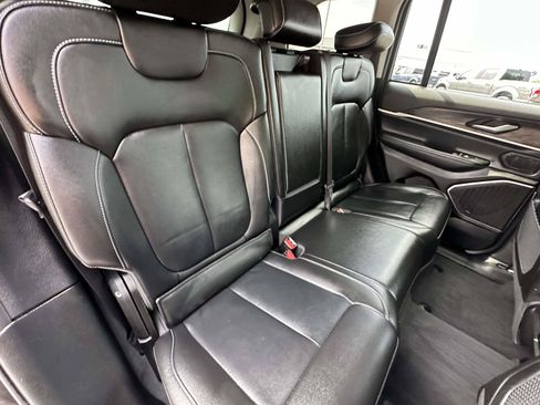 Used 2022 Jeep Grand Cherokee Limited 4xe AWD/4WD image 32