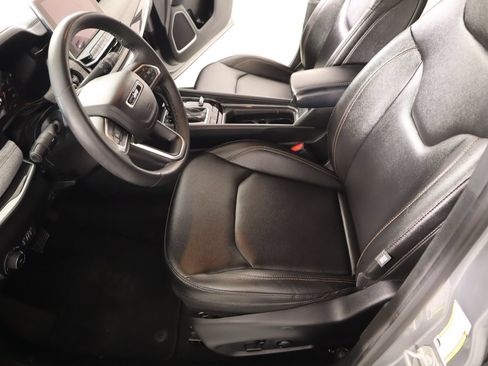 Used 2024 Jeep Compass Latitude AWD/4WD image 11