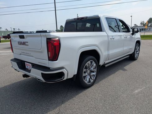 Used 2022 GMC Sierra 1500 Denali w/ Denali Reserve Package AWD/4WD image 4