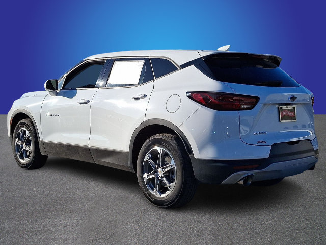 New 2024 Chevrolet Blazer LT w/ Driver Confidence Package FWD image 4