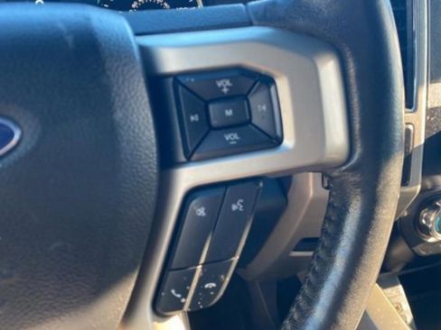 Used 2020 Ford F150 Lariat image 10