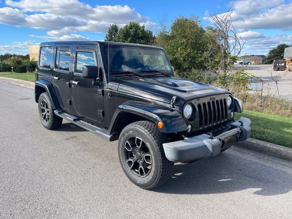Used 2018 Jeep Wrangler Unlimited Sahara AWD/4WD image 2