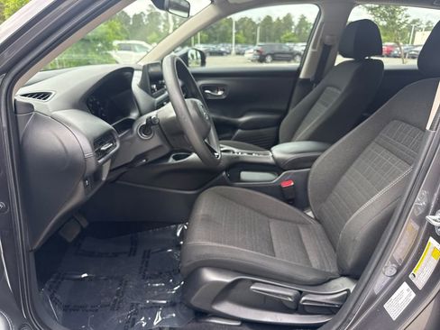 Used 2025 Honda HR-V LX image 12