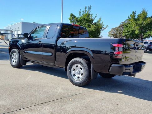 New 2026 Nissan Frontier S image 3