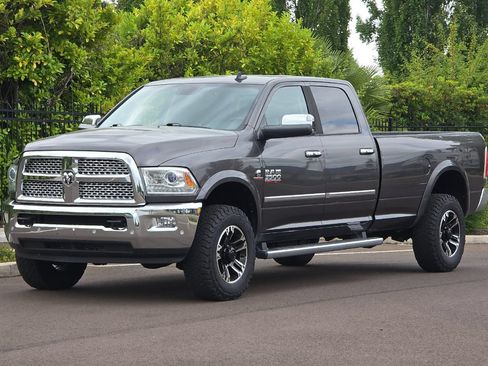 Used 2016 RAM 3500 Laramie AWD/4WD image 8