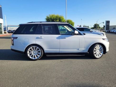 Used 2020 Land Rover Range Rover HSE AWD/4WD image 3