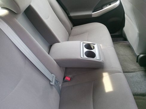 Used 2015 Toyota Prius Two FWD image 21