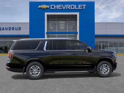 New 2026 Chevrolet Suburban LS w/ LPO, Dark Essentials Package AWD/4WD image 29