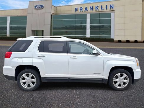 Used 2017 GMC Terrain SLT w/ Open Road Package image 8