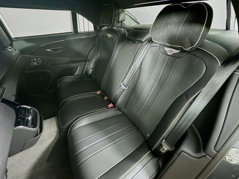 Used 2022 Bentley Flying Spur V8 AWD/4WD image 38