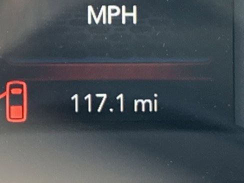 Used 2024 RAM 2500 Tradesman w/ Chrome Appearance Group image 25