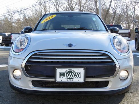 Used 2015 MINI Cooper 2-Door Hardtop image 2