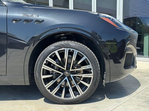 Used 2025 Maserati Grecale Modena AWD/4WD image 10