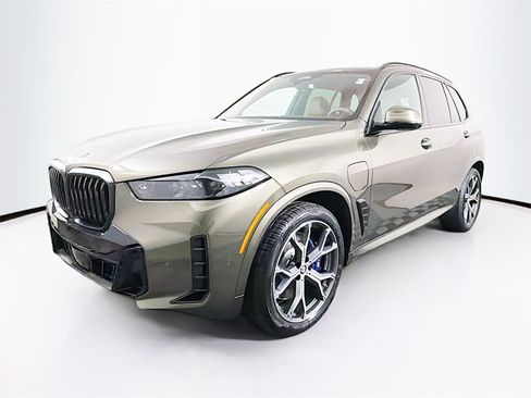 New 2026 BMW X5 xDrive50e w/ M Sport Package image 3