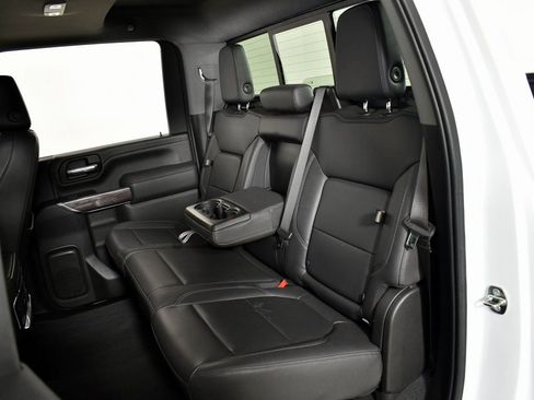 Used 2023 Chevrolet Silverado 2500 LTZ w/ LTZ Plus Package image 22