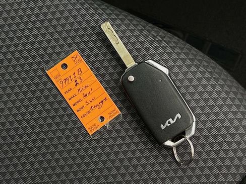 Used 2023 Kia Soul LX FWD image 26