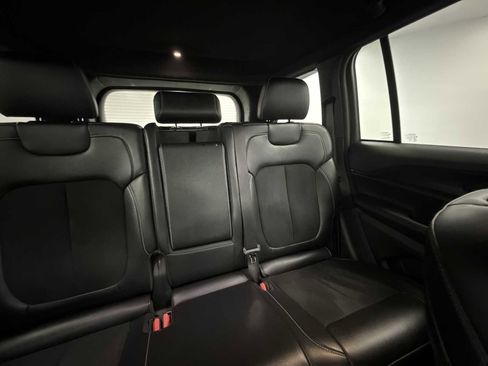 Used 2024 Jeep Grand Cherokee Altitude AWD/4WD image 14