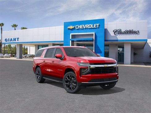 New 2026 Chevrolet Suburban LS image 2