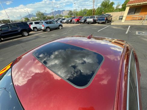 Used 2012 Volvo S60 T5 image 10