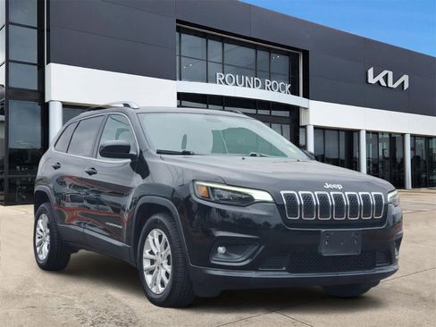 Used 2019 Jeep Cherokee Latitude w/ Popular Appearance Group image 3