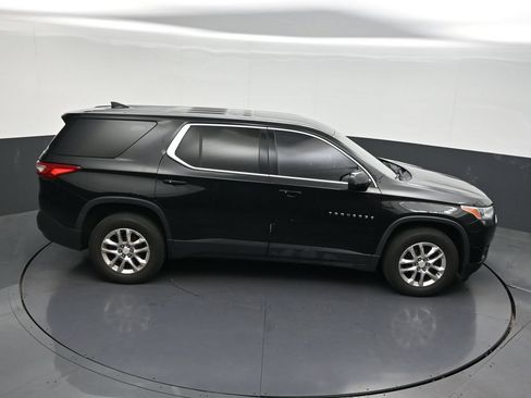 Used 2018 Chevrolet Traverse LS FWD image 23