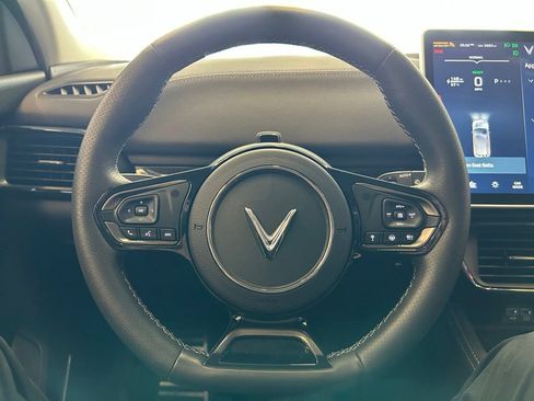 Used 2025 VinFast VF 8 Eco AWD/4WD image 20