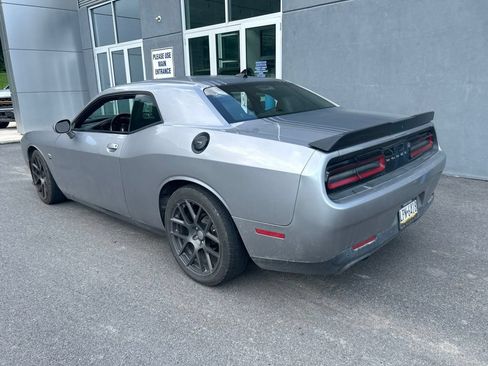 Used 2016 Dodge Challenger R/T Scat Pack RWD image 5