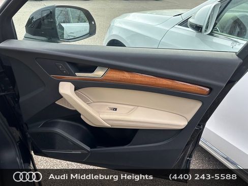 Used 2023 Audi Q5 2.0T Premium Plus w/ Premium Plus Package AWD/4WD image 23